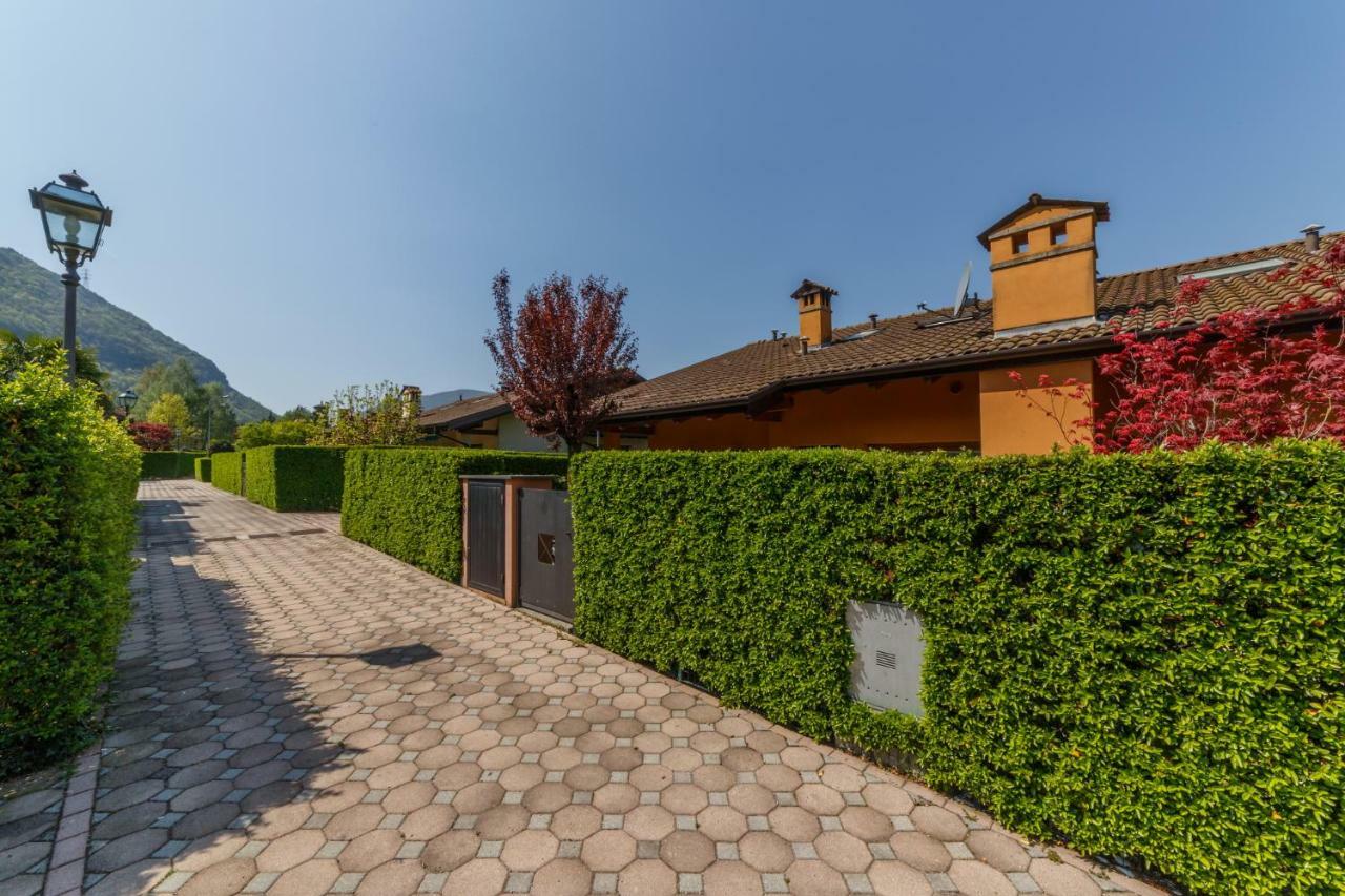 Casa Vacanza Residence Lago Di Endine Monasterolo del Castello Exterior photo