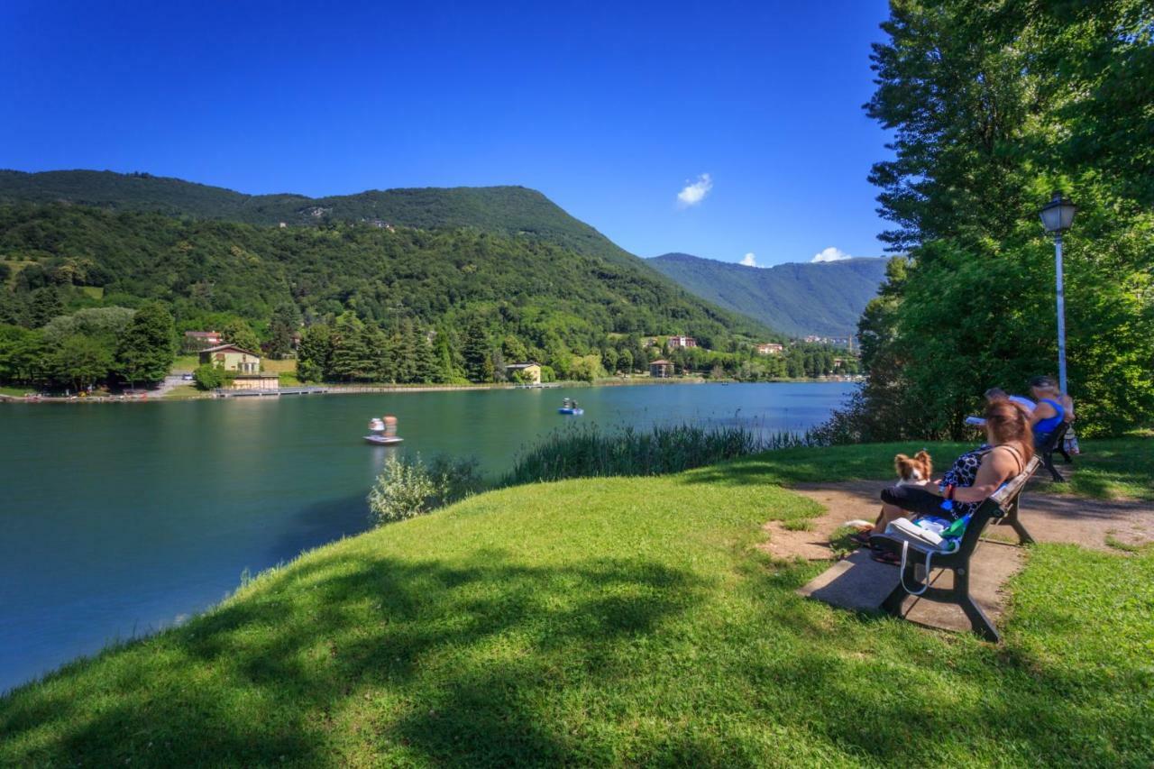 Casa Vacanza Residence Lago Di Endine Monasterolo del Castello Exterior photo
